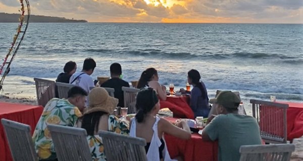 Dinner-Jimbaran-600x320