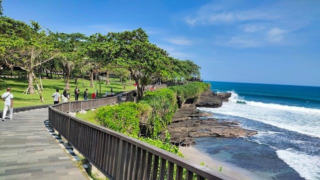tour tanah lot
